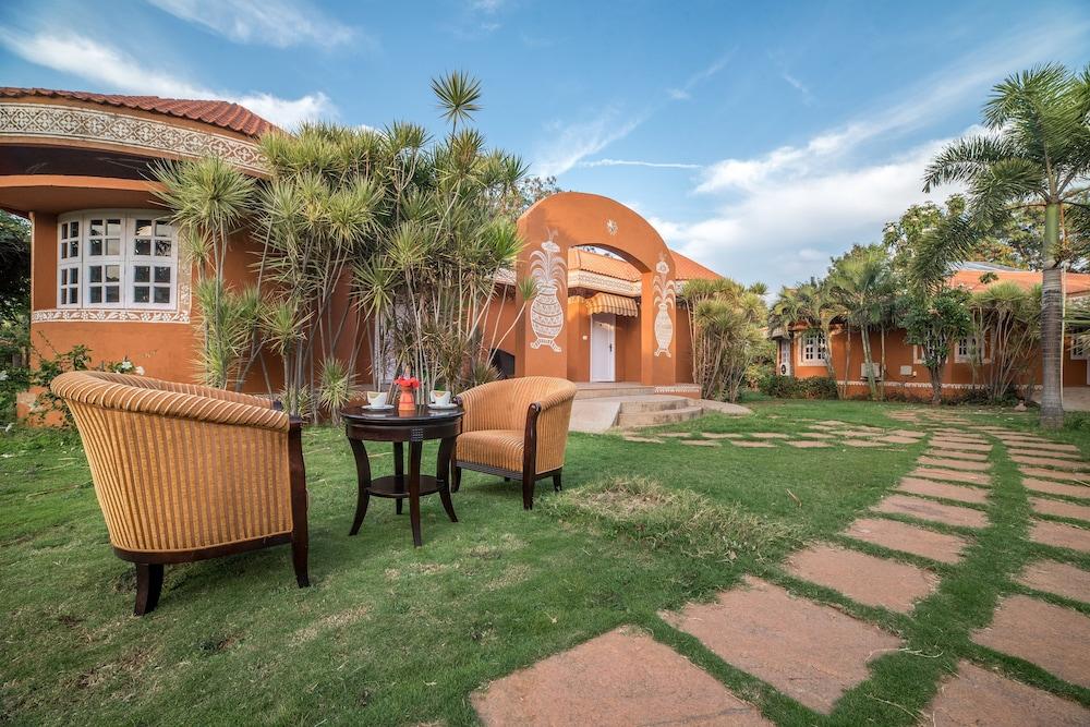 Vijayshree Resort And Heritage Village Hosapete Exteriör bild