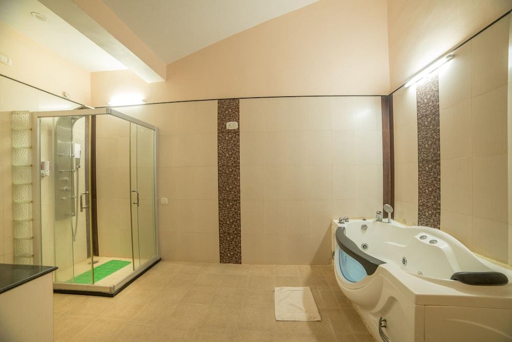 Vijayshree Resort And Heritage Village Hosapete Exteriör bild