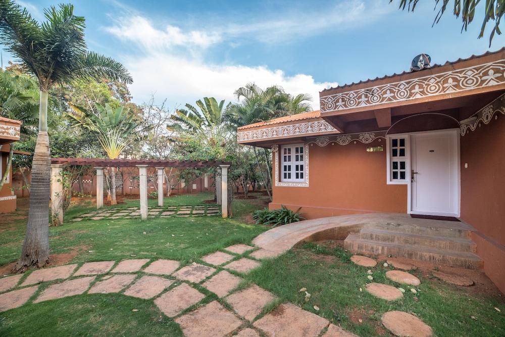 Vijayshree Resort And Heritage Village Hosapete Exteriör bild