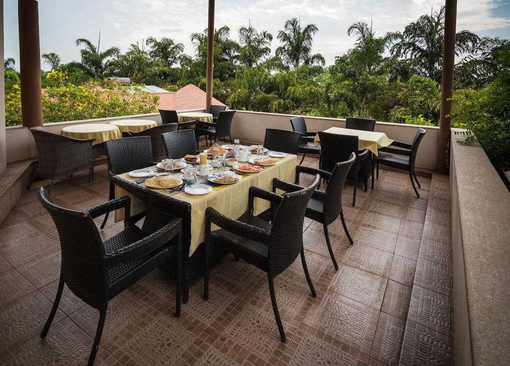 Vijayshree Resort And Heritage Village Hosapete Exteriör bild